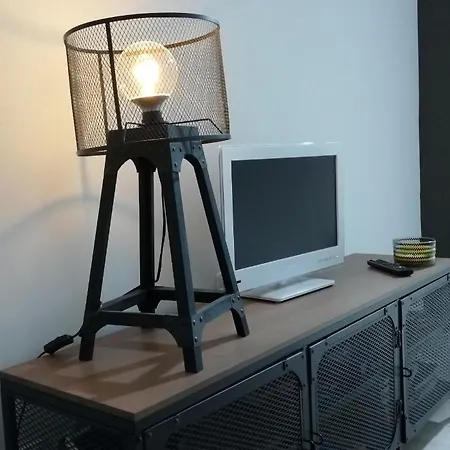 Apartamento En Urbanizacion A Pie De Playa