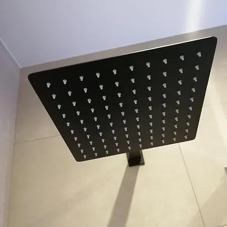 Apartamento En Urbanizacion A Pie De Playa شقة *