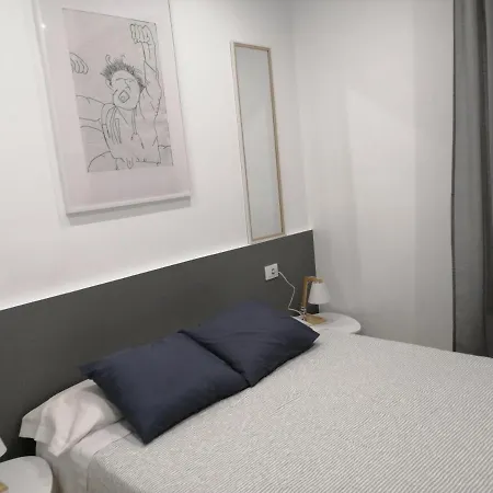 Apartamento En Urbanizacion A Pie De Playa * أغواردا
