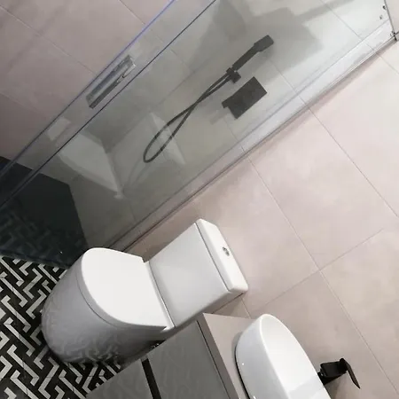 Apartamento En Urbanizacion A Pie De Playa شقة