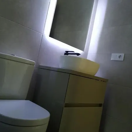 Apartamento En Urbanizacion A Pie De Playa * أغواردا